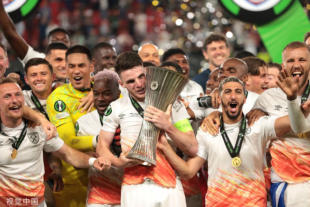 aiyouxi app-包含西汉姆迎全明星赛关键赛，集结日外线爆发，管理层满意，更衣室氛围转暖的词条-aiyouxi app