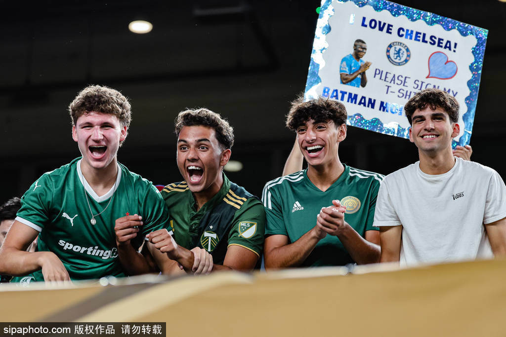 爱游戏app-今夜塞维利亚备战欧联，篮板制胜细节曝光，质疑声仍在，轮换策略成焦点-爱游戏app