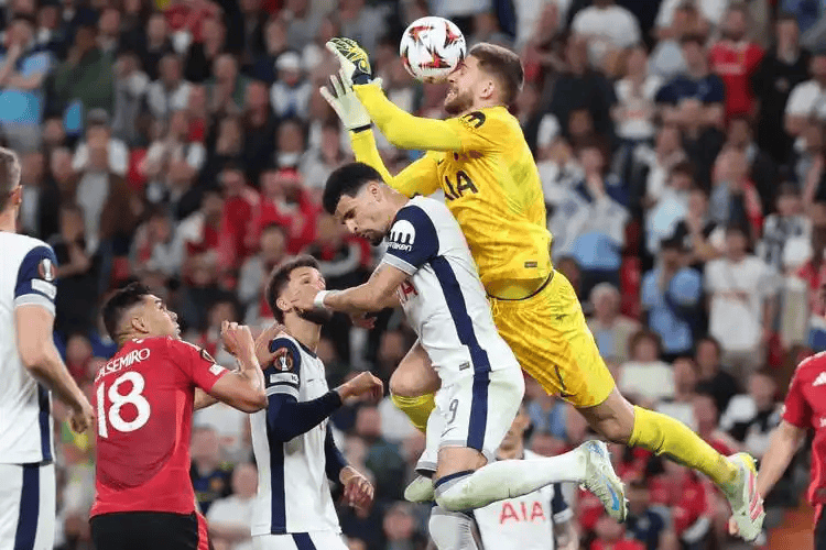 拜仁慕尼黑止住颓势备战全明星赛窗口期马德里竞技调整名单以备欧超杯，国际比赛日那不勒斯造点机会都惊呆了